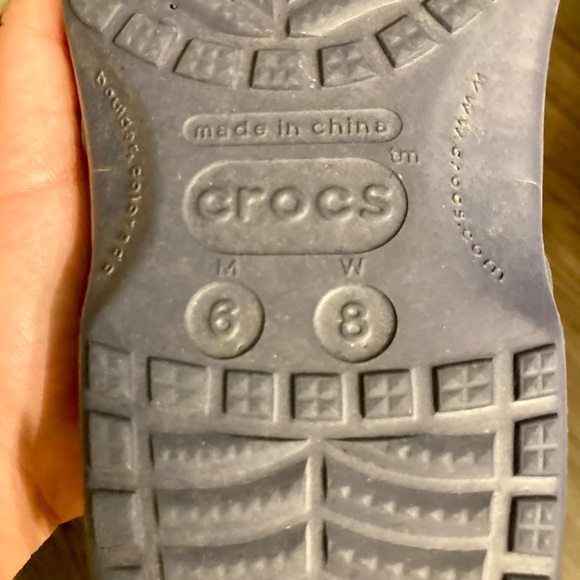 Blue Crocs ladies size 8 mens size 6 - Picture 7 of 7